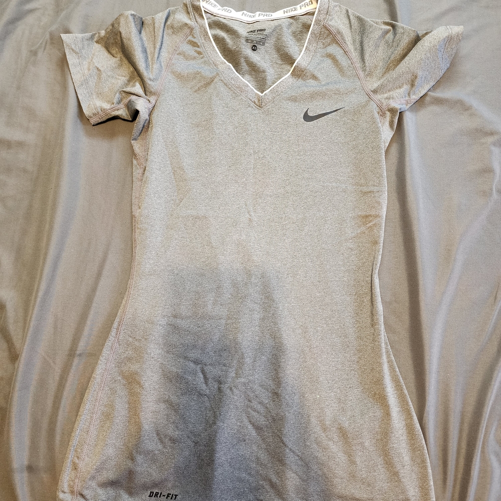 Nike Women's Short Sleeve Gray Tee
